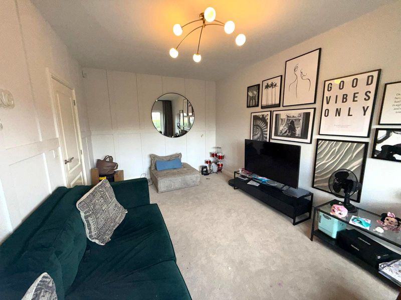 Merlin Place Rossmore